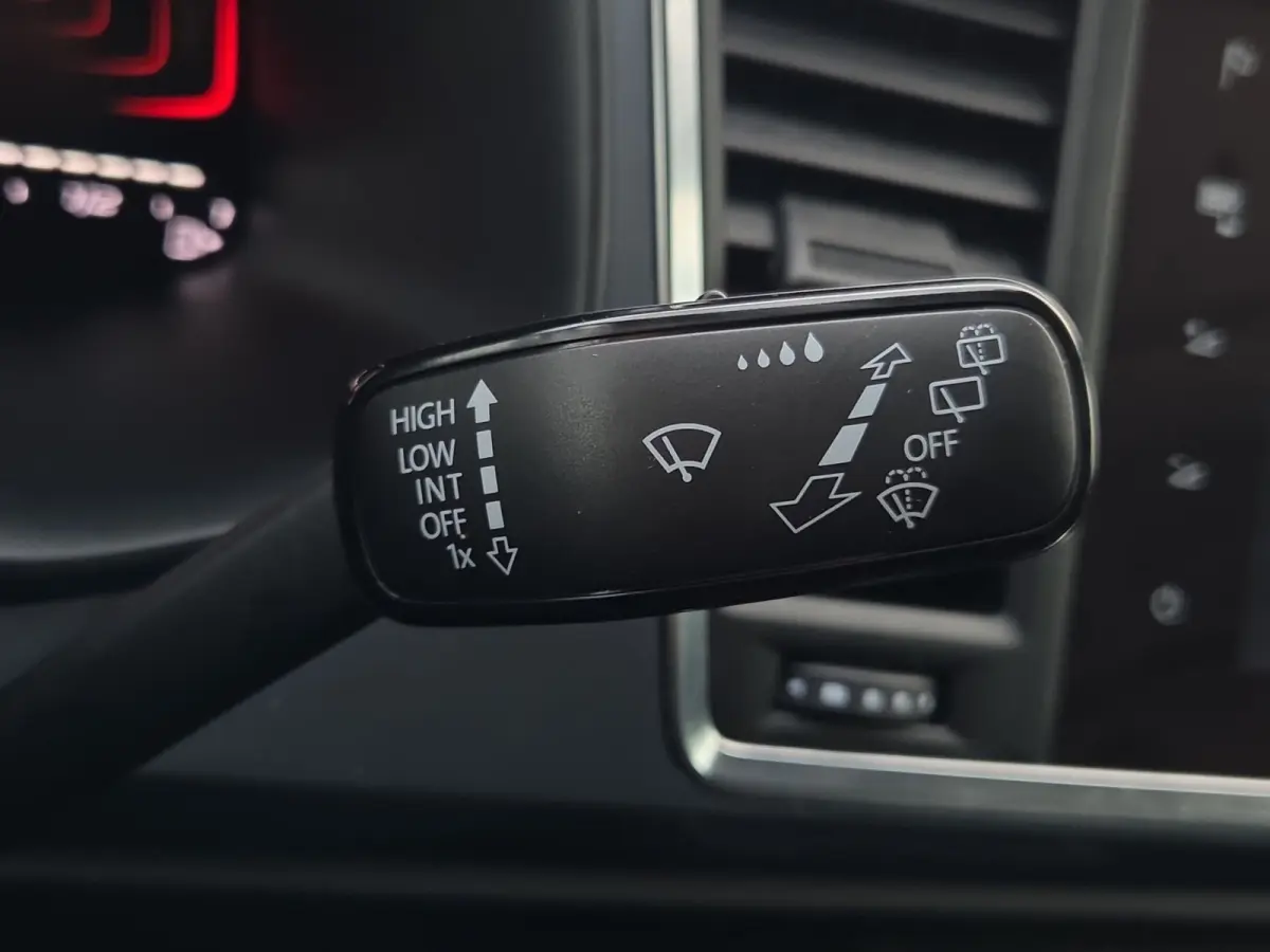 1.5 TSI Style Business Intense Apple Carplay/Android Auto / Cruise control / DAB / Keyless start / Volledig digitaal instrumentenpaneel