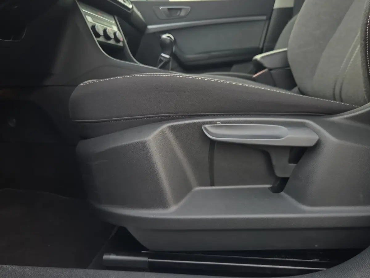 1.5 TSI Style Business Intense Apple Carplay/Android Auto / Cruise control / DAB / Keyless start / Volledig digitaal instrumentenpaneel