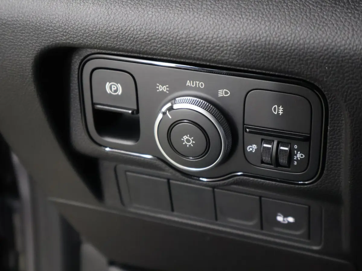 112 GB L2 51kWh | Achteruitrijcamera | Cruise Control | Climate Control | Airco | AC laden 22 kW / DC laden 75 kW |