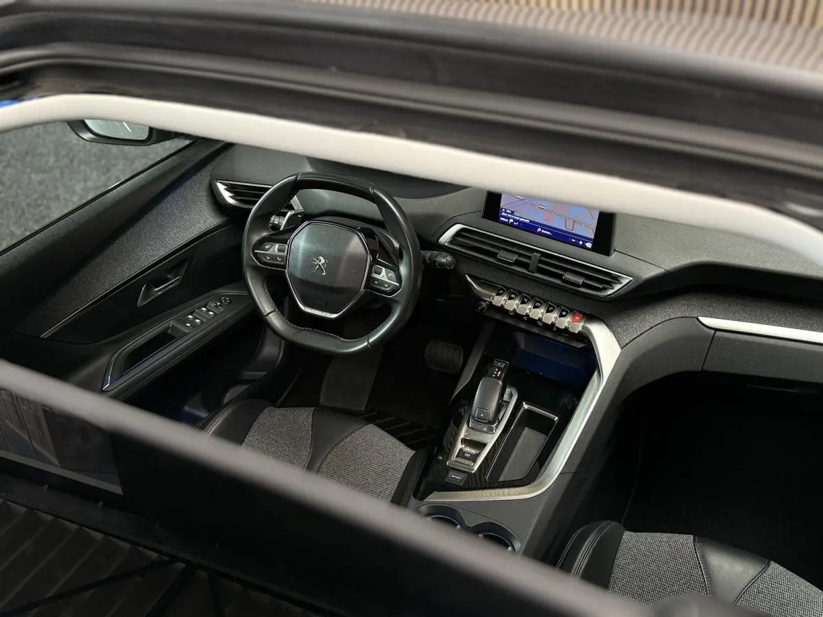 1.2 PureTech Allure | Automaat | Camera | Keyless | Carplay