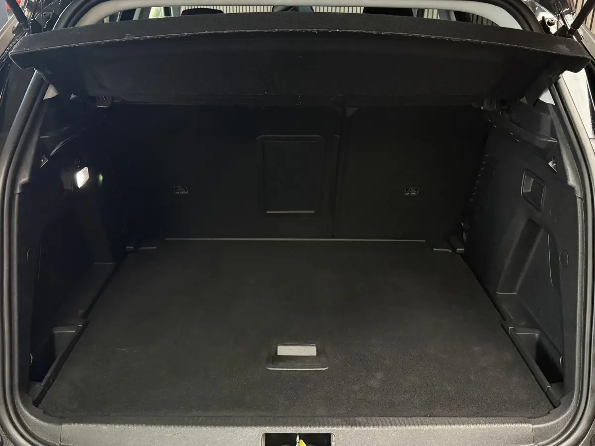 1.2 PureTech Allure | Automaat | Camera | Keyless | Carplay