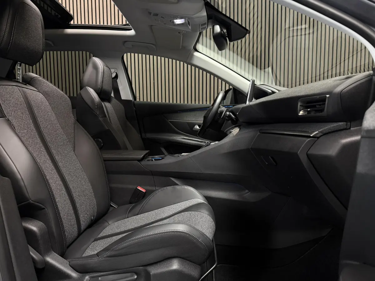 1.2 PureTech Allure | Automaat | Camera | Keyless | Carplay