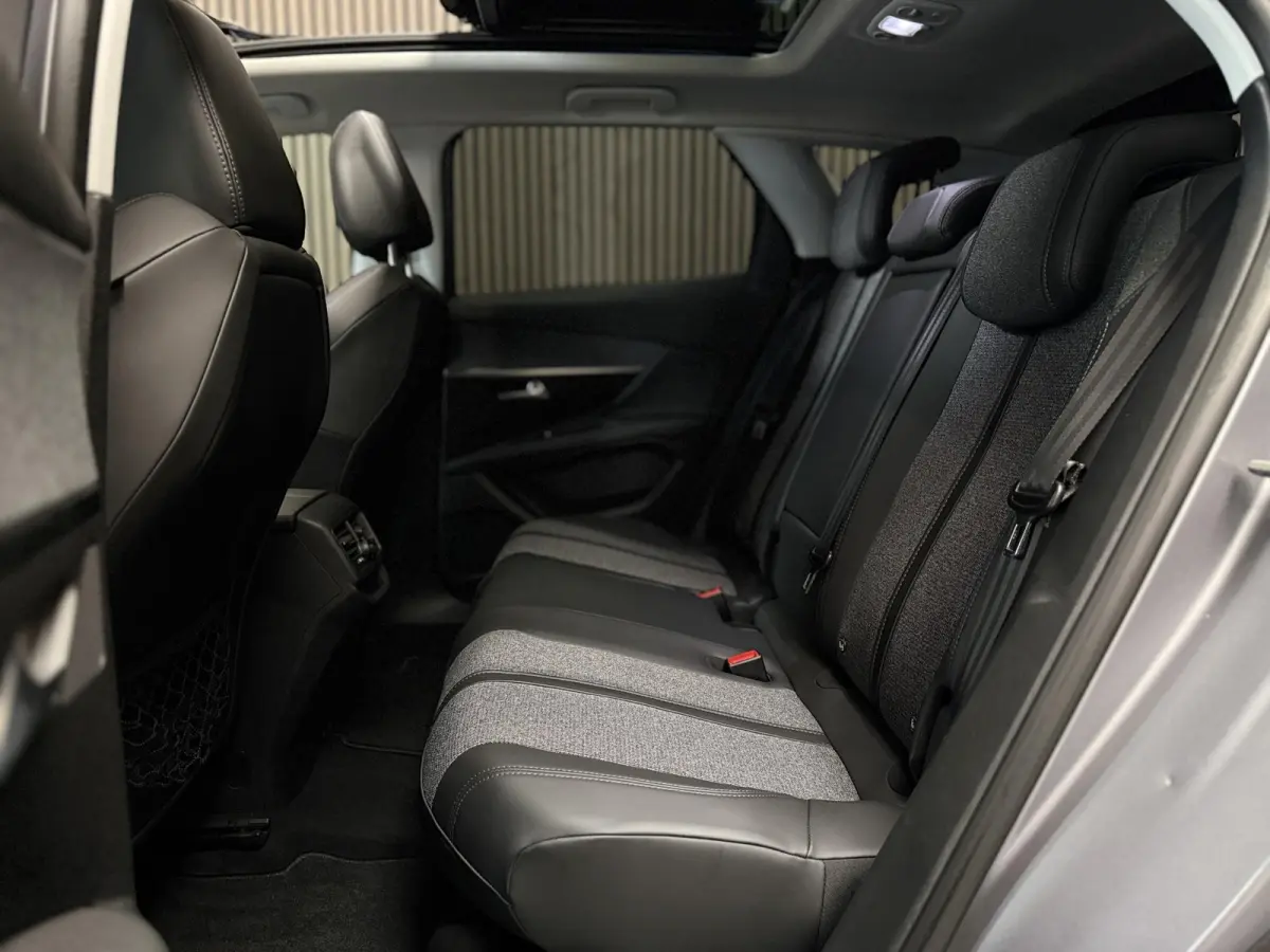 1.2 PureTech Allure | Automaat | Camera | Keyless | Carplay