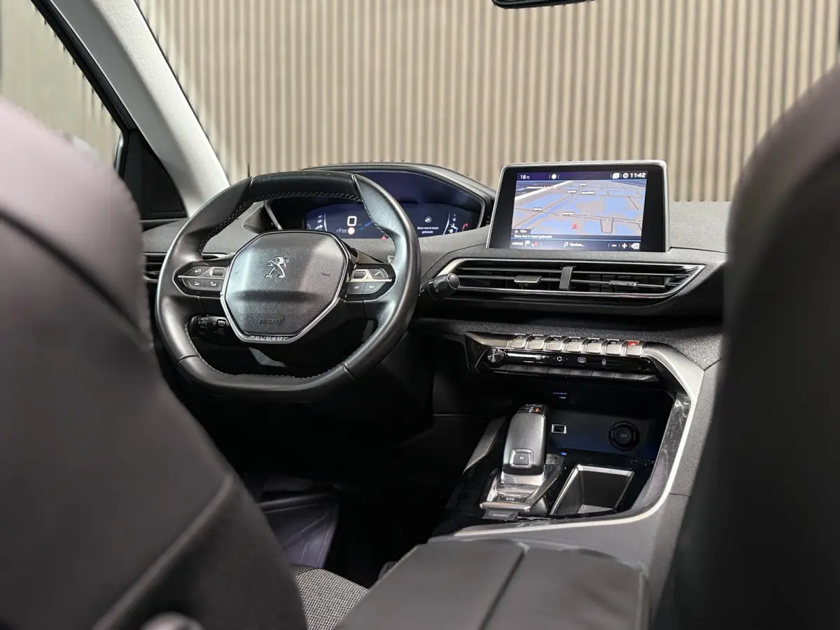 1.2 PureTech Allure | Automaat | Camera | Keyless | Carplay