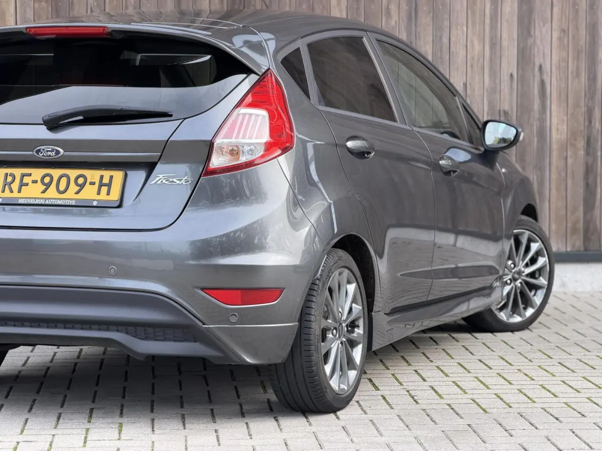 1.0 EcoBoost ST - Line 140pk | Stoel/stuurverwarming | Leuke uitvoering!