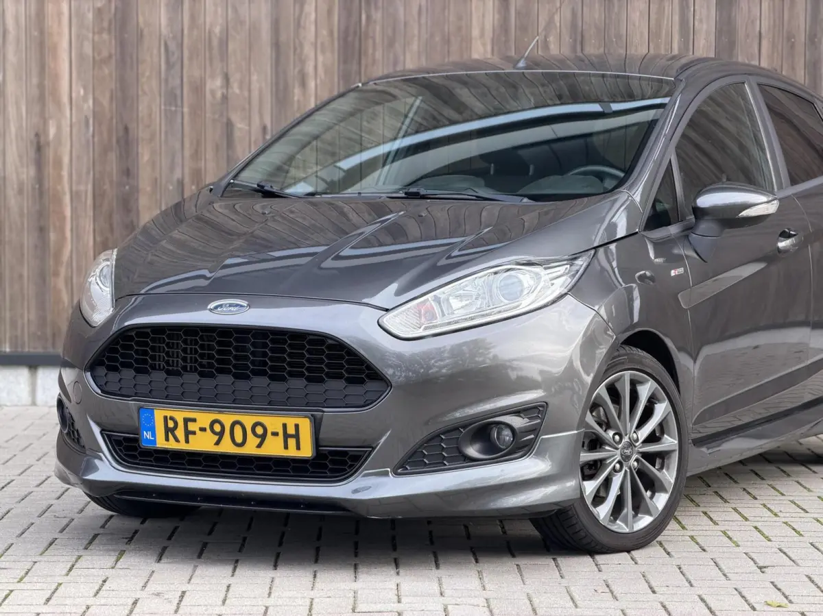 1.0 EcoBoost ST - Line 140pk | Stoel/stuurverwarming | Leuke uitvoering!