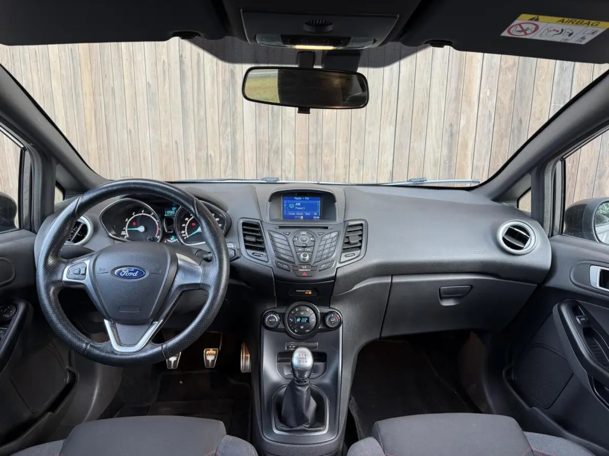 1.0 EcoBoost ST - Line 140pk | Stoel/stuurverwarming | Leuke uitvoering!