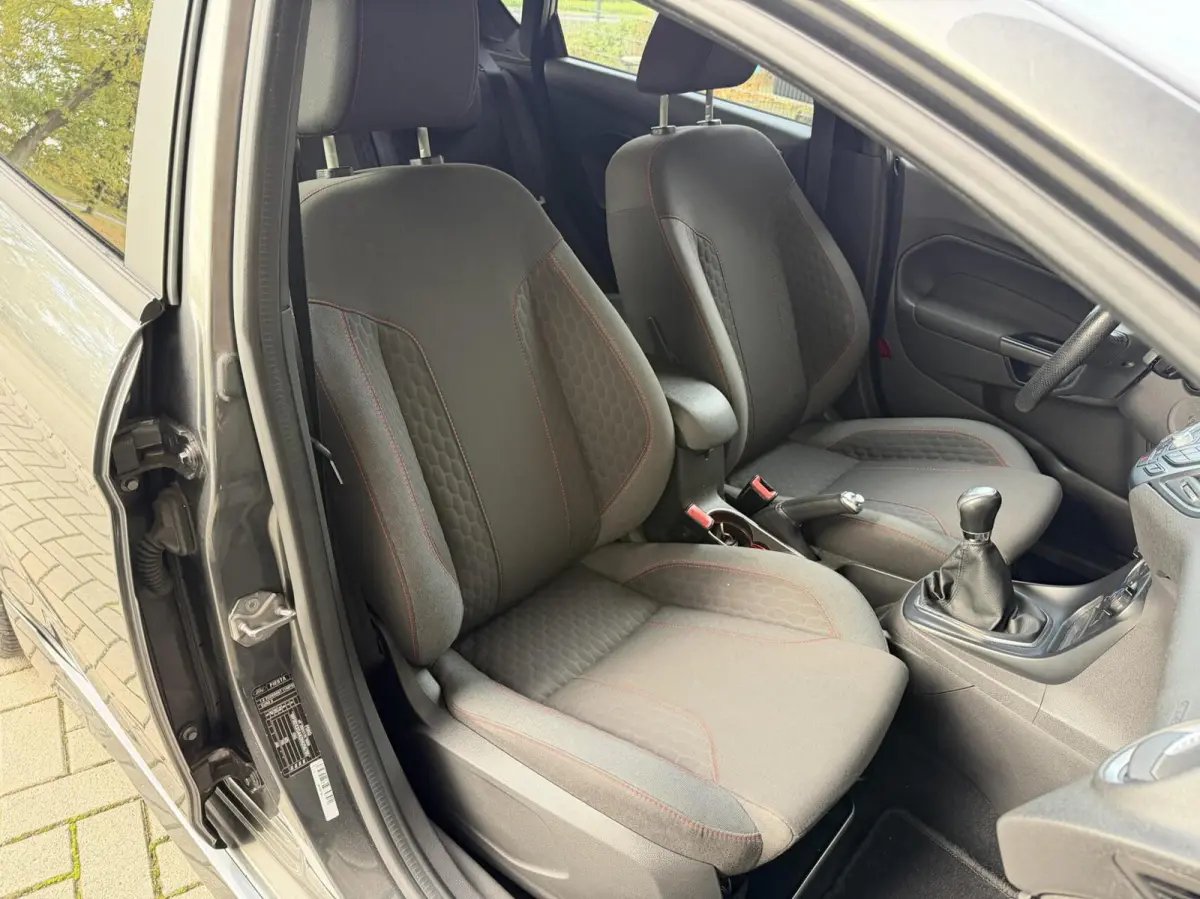 1.0 EcoBoost ST - Line 140pk | Stoel/stuurverwarming | Leuke uitvoering!