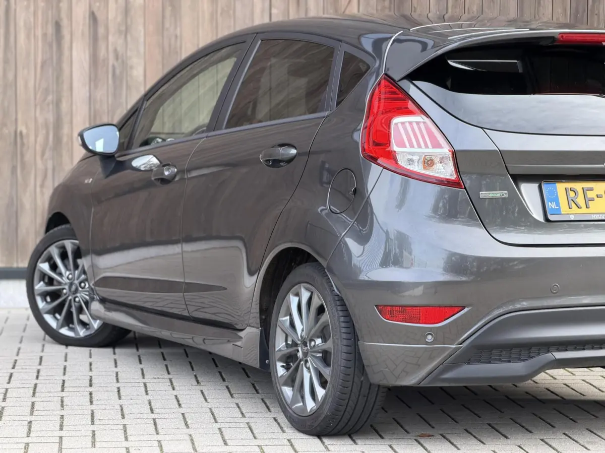 1.0 EcoBoost ST - Line 140pk | Stoel/stuurverwarming | Leuke uitvoering!