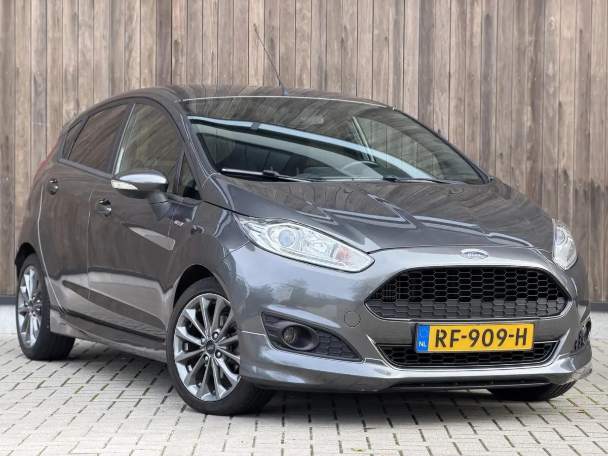 1.0 EcoBoost ST - Line 140pk | Stoel/stuurverwarming | Leuke uitvoering!
