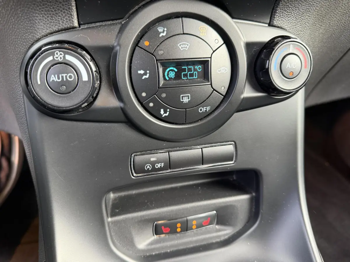 1.0 EcoBoost ST - Line 140pk | Stoel/stuurverwarming | Leuke uitvoering!