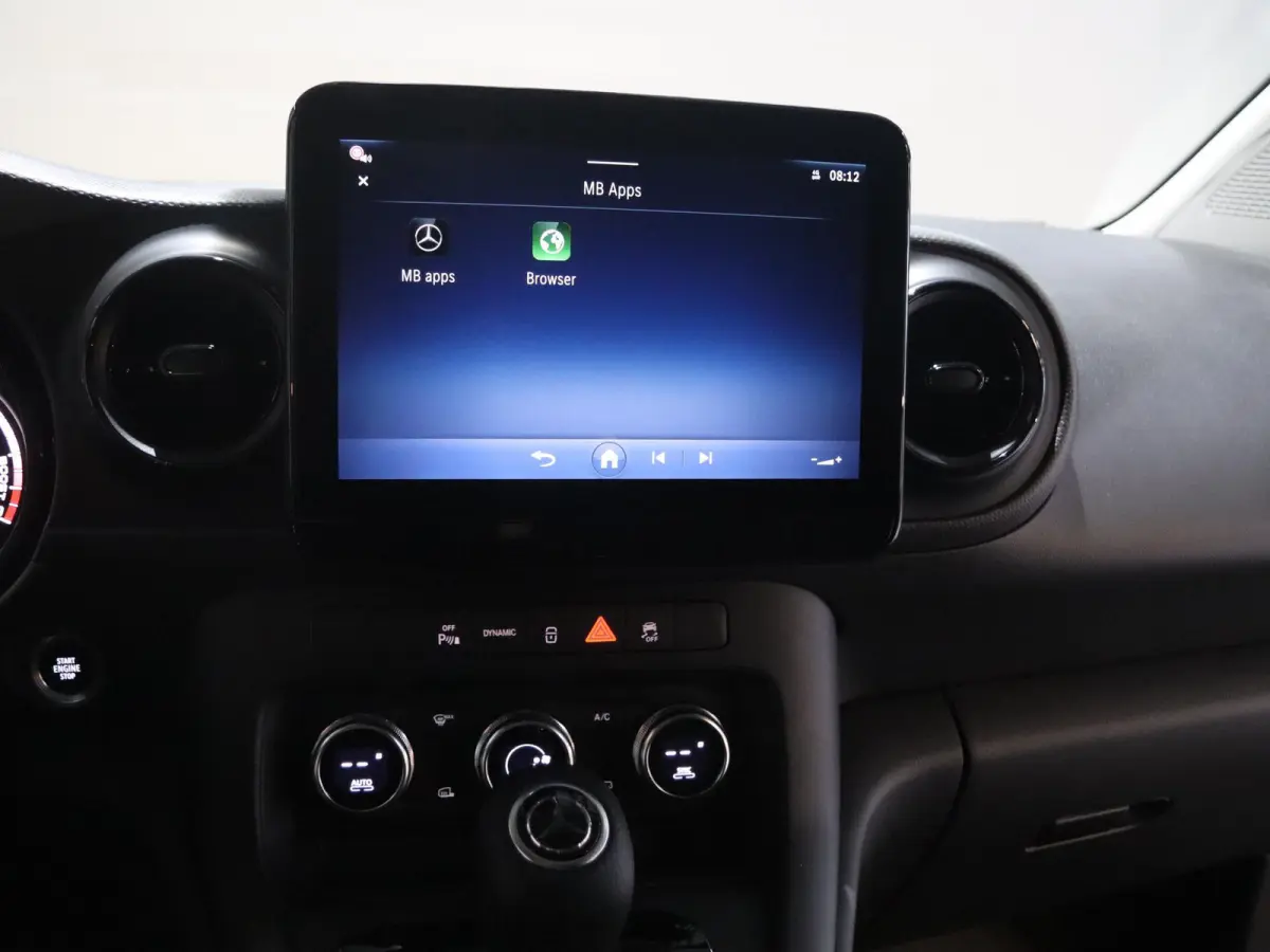112 Pro L1 51 kWh NAVIGATIE | ACHTERUITRIJCAMERA | CLIMATE CONTROL | CRUISE CONTROL | AC LADEN 22 kWh | DC LADEN 75 kWh | PARKEERSENSOREN