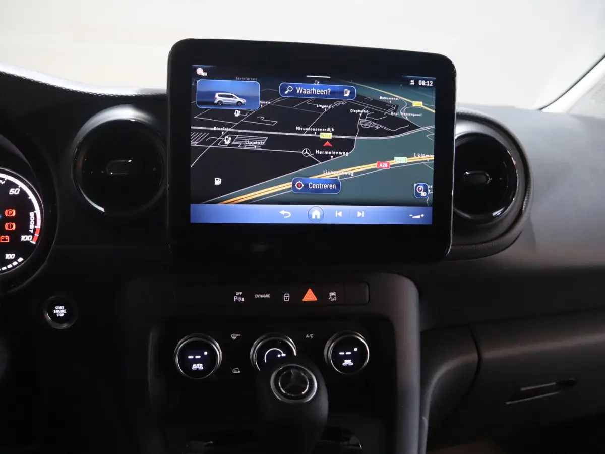 112 Pro L1 51 kWh NAVIGATIE | ACHTERUITRIJCAMERA | CLIMATE CONTROL | CRUISE CONTROL | AC LADEN 22 kWh | DC LADEN 75 kWh | PARKEERSENSOREN