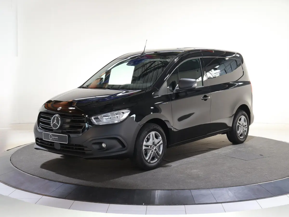 112 Pro L1 51 kWh NAVIGATIE | ACHTERUITRIJCAMERA | CLIMATE CONTROL | CRUISE CONTROL | AC LADEN 22 kWh | DC LADEN 75 kWh | PARKEERSENSOREN