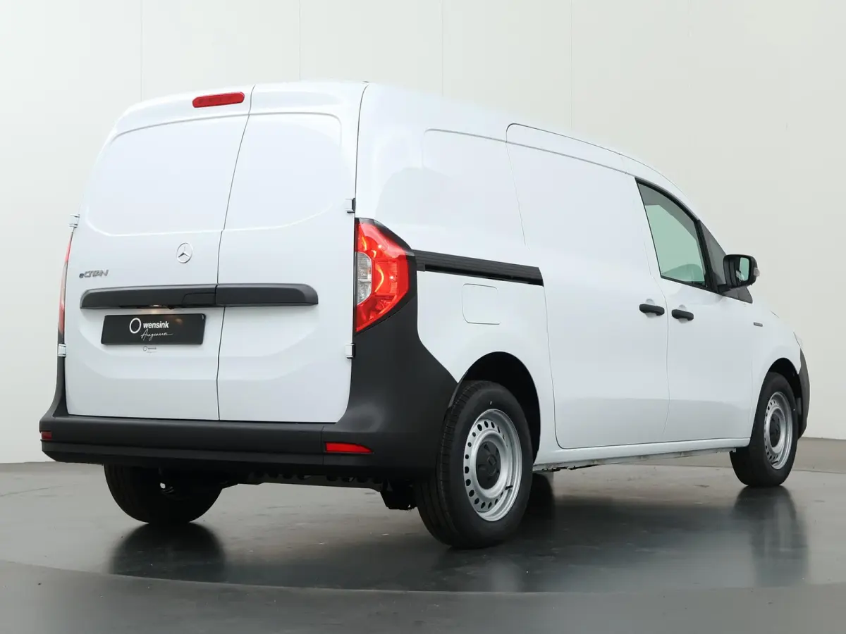112 Base L2 51 kWh | Achteruitrijcamera | Climate Control | Cruise Control | Airco | Snelladen 75KW