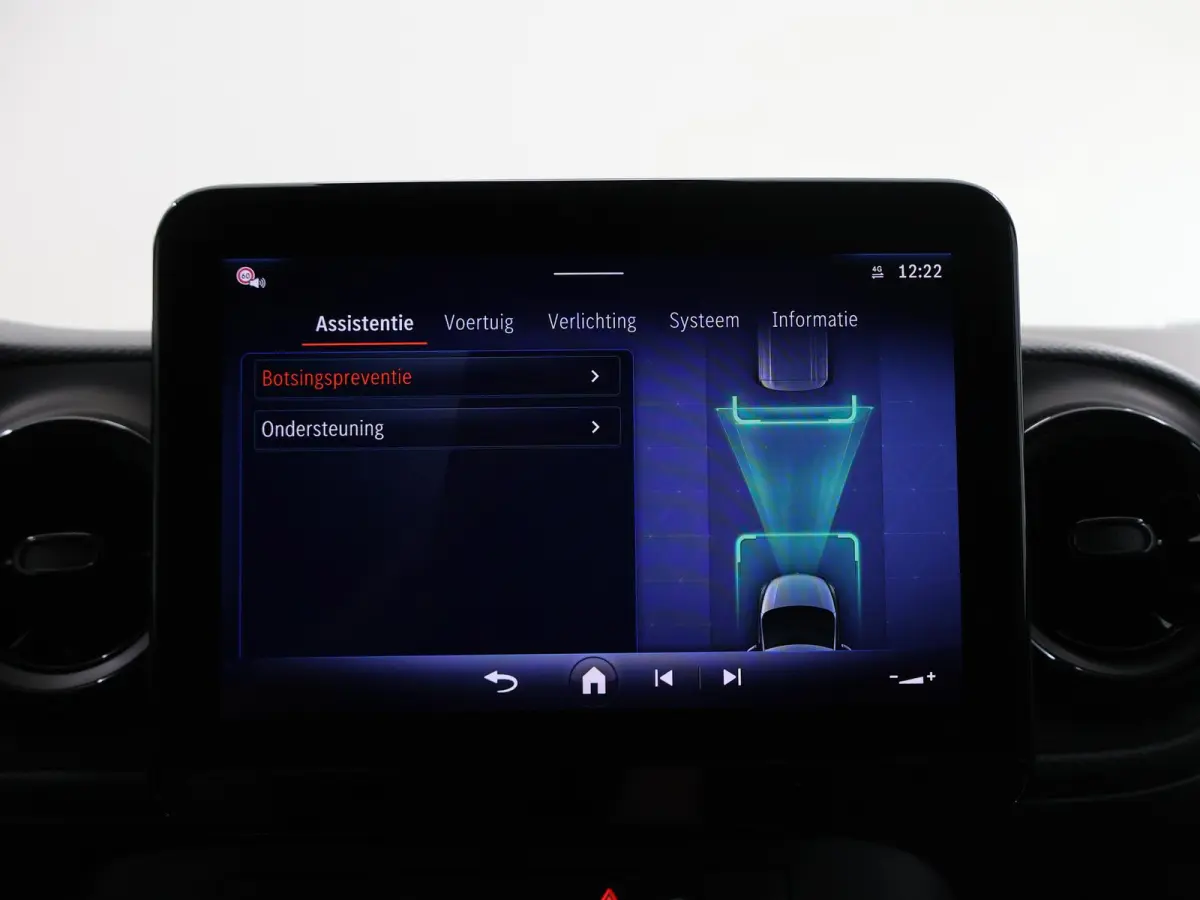 112 Base L2 51 kWh | Achteruitrijcamera | Climate Control | Cruise Control | Airco | Snelladen 75KW