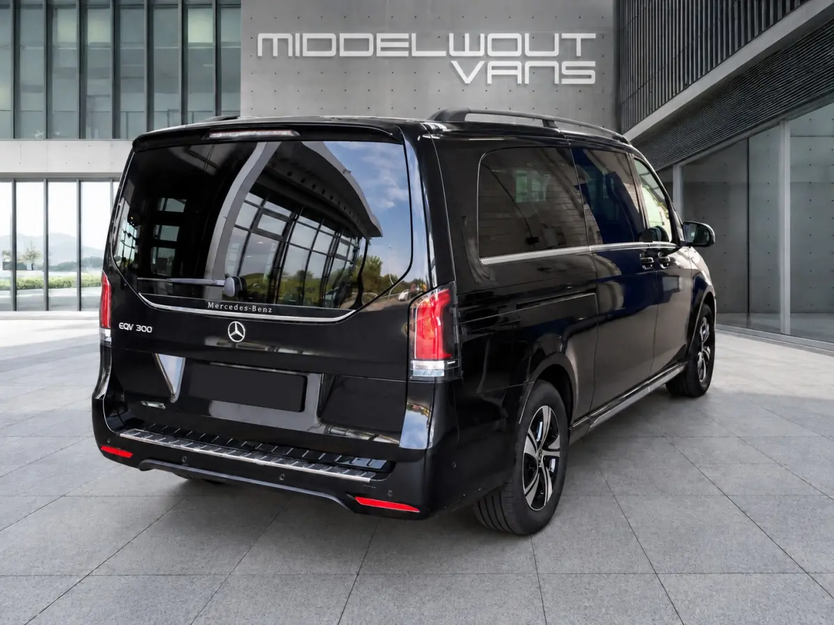 300 L3 90kWh Avantgarde AMG-line/7-pers/luchtvering/burmester