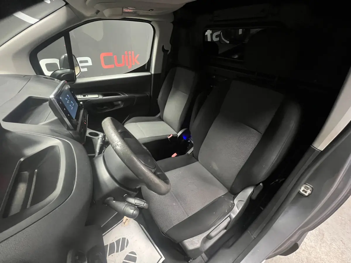 1.6 BlueHDI Premium|JBL|CarPlay|Cam|NAP|Cruise|Imperial