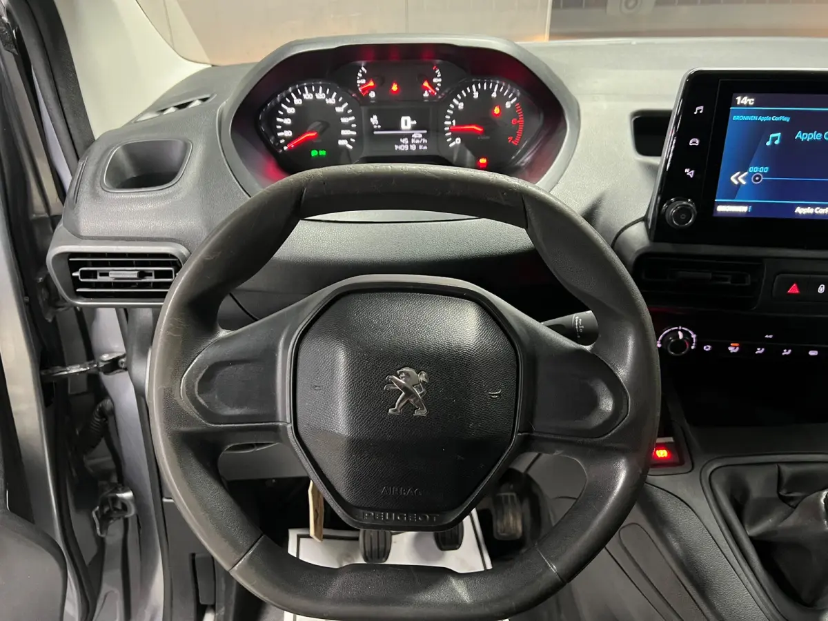 1.6 BlueHDI Premium|JBL|CarPlay|Cam|NAP|Cruise|Imperial
