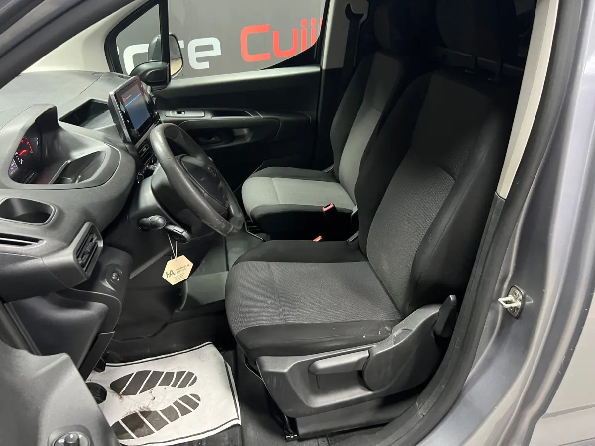1.6 BlueHDI Premium|JBL|CarPlay|Cam|NAP|Cruise|Imperial