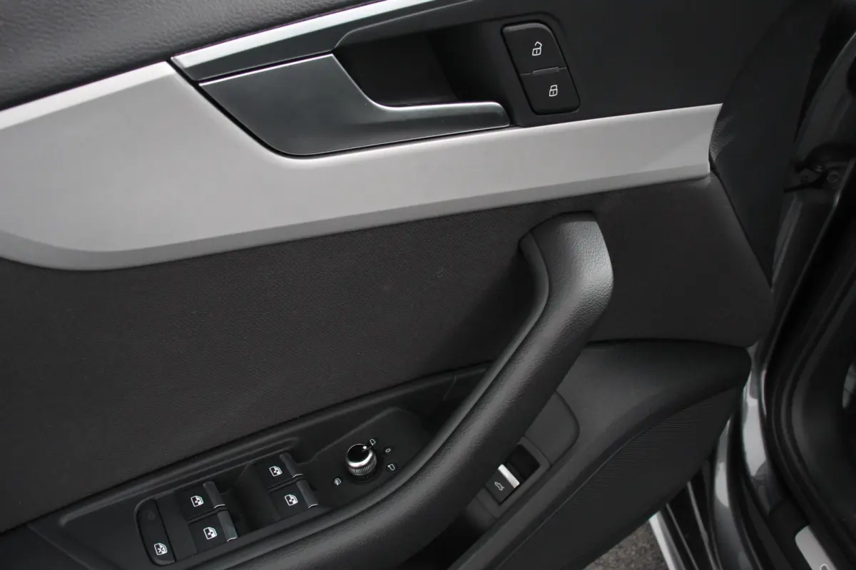 40 TFSI 204 pk S-tronic S Line Plus Navigatie Adaptive Cruise Control Parkeersensoren Camera Lane Assist Elektrische achterklep Stoelverwarming Ledverlichting Virtual Cockpit Climatronic