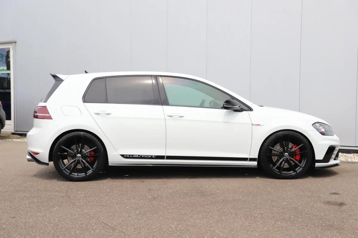 2.0 TSI GTI Clubsport DSG Automaat 394PK Armytrix Uitlaat Downpipe 19 inch Pretoria Michelin PS5 Achteruitrijcamera Carplay Adaptive Cruise