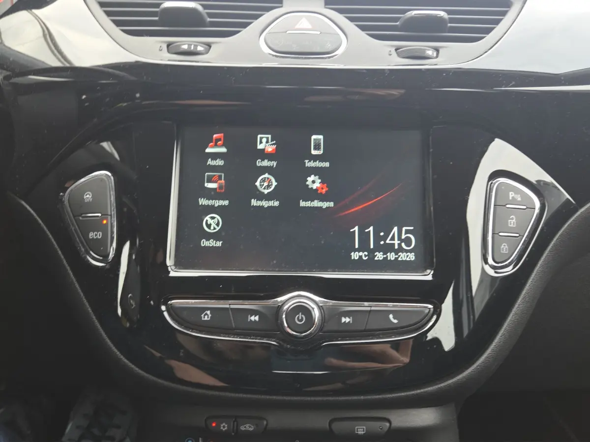 1.4 Online Edition Parkeersensoren | Full map navigatie | Carplay/android auto | DAB | Airco | Cruise control