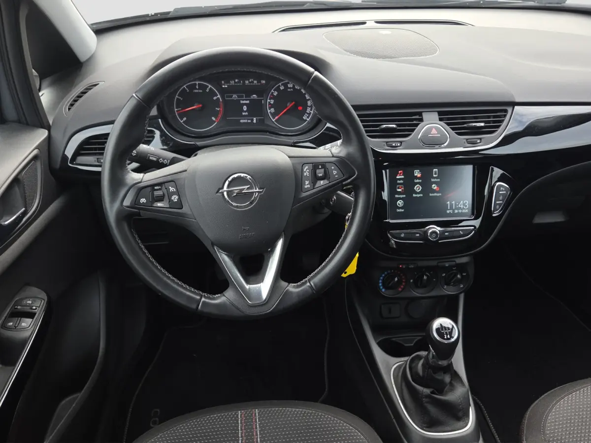 1.4 Online Edition Parkeersensoren | Full map navigatie | Carplay/android auto | DAB | Airco | Cruise control