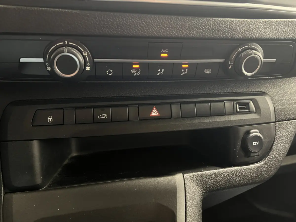 1.5 BlueHDI 100 L2 | App Connect | Cruise Control