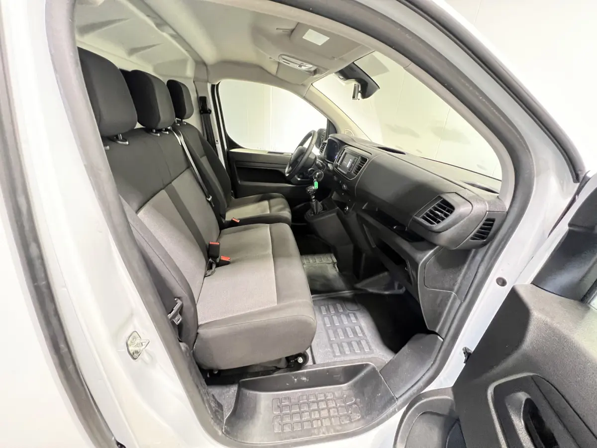 1.5 BlueHDI 100 L2 | App Connect | Cruise Control