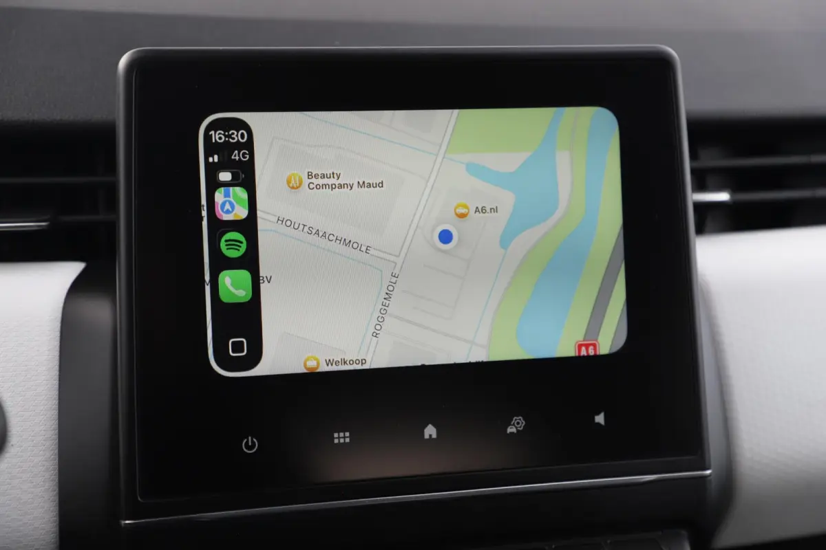 1.0 TCe 90 Evolution 16 inch LMV Donkere Ramen Navigatie Carplay Rijstrooksensor Parkeersensor
