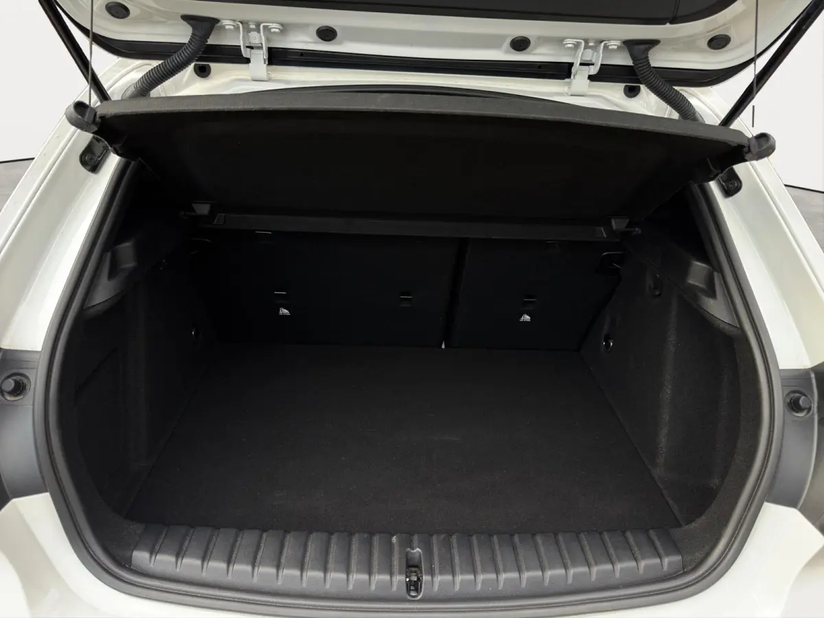 118i 140PK M-Sport Performance Pano Schaalstoelen 19''
