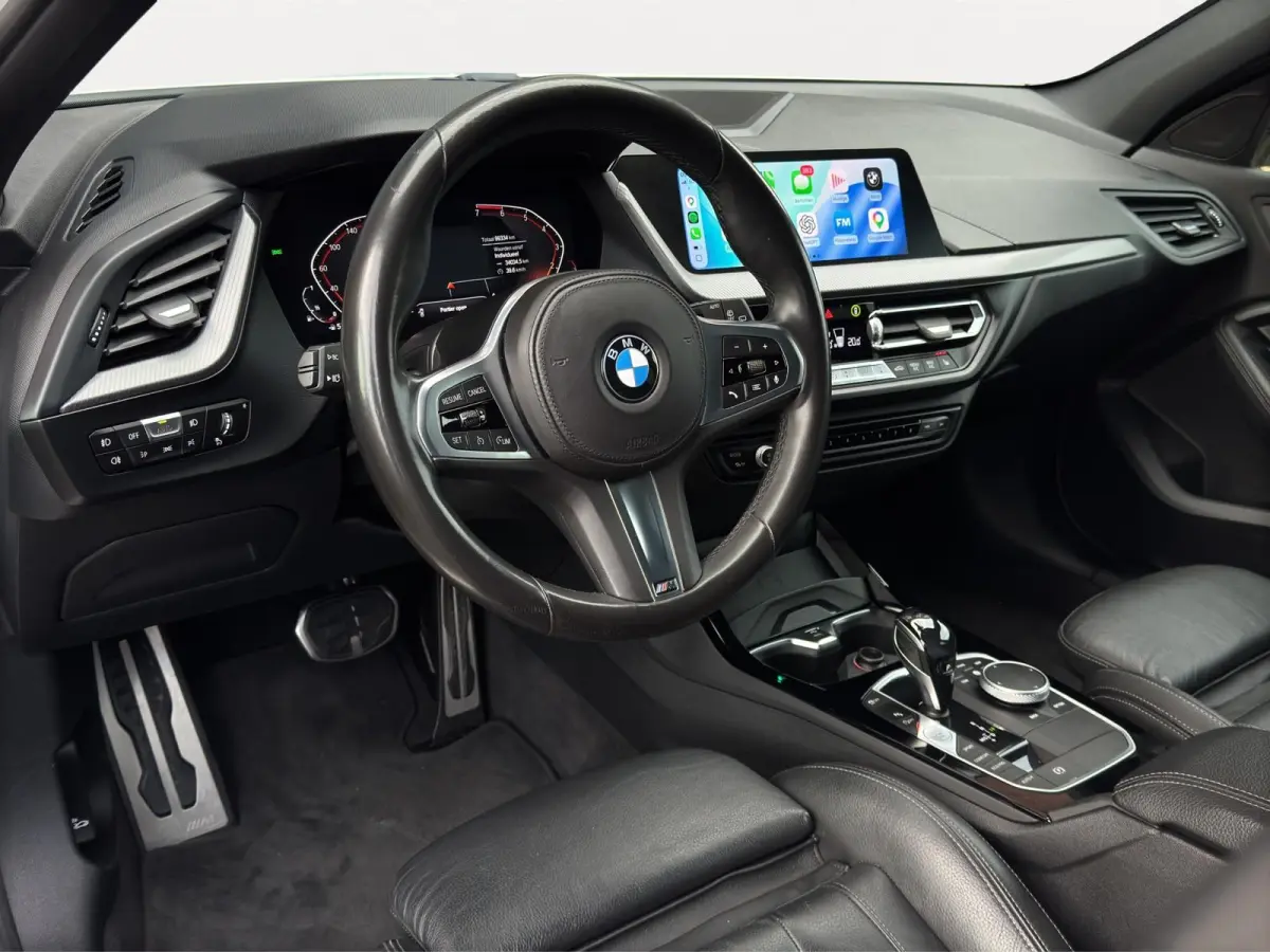 118i 140PK M-Sport Performance Pano Schaalstoelen 19''