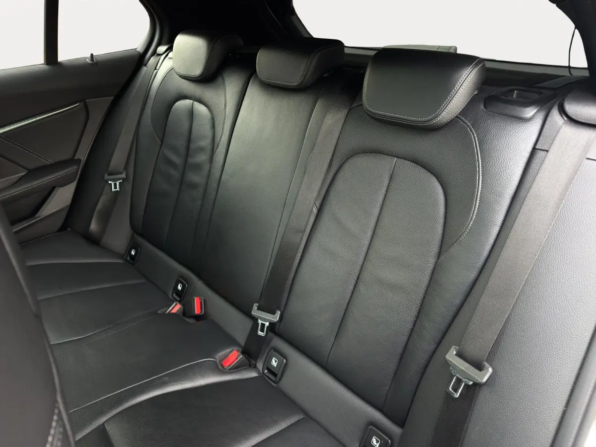 118i 140PK M-Sport Performance Pano Schaalstoelen 19''