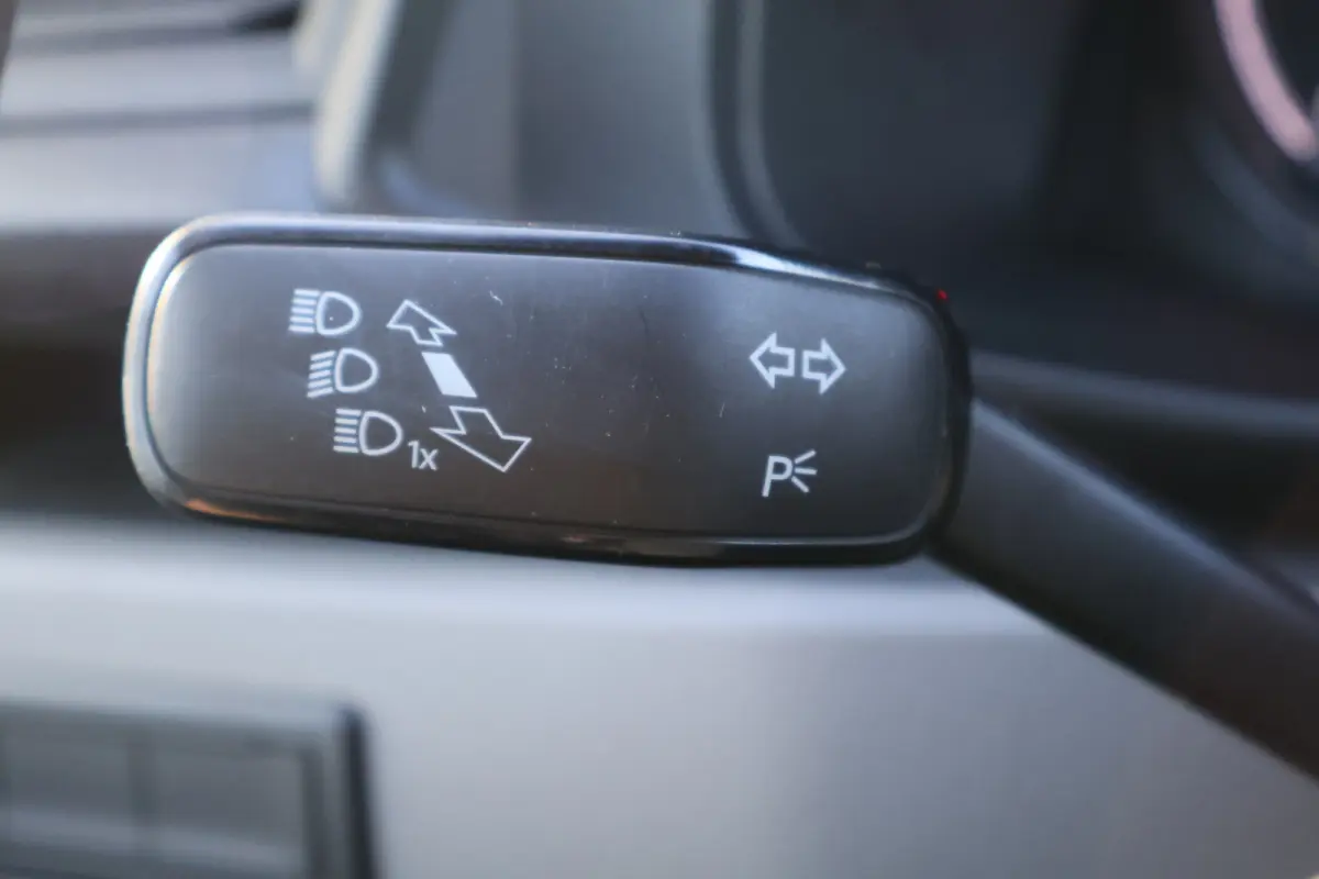 2.0 TDI 150pk L2 H1 35 Jaar Derks Editie