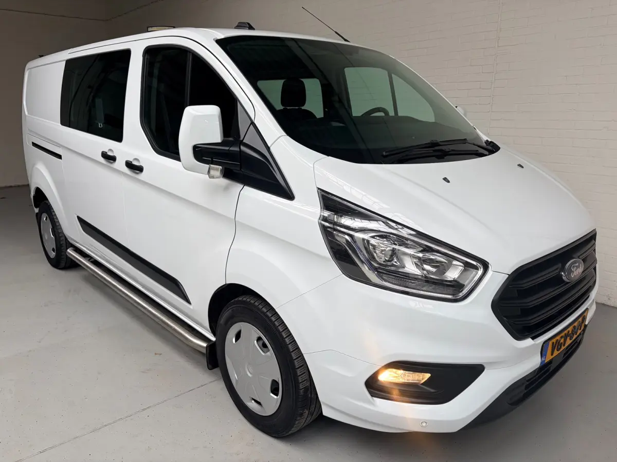 Dubbel Cabine 320 2.0 TDCI 130pk euro6 L2H1 Trend 5 persoons, Airco, Navigatie, Trekhaak 2800kg, RIJKLAARPRIJS