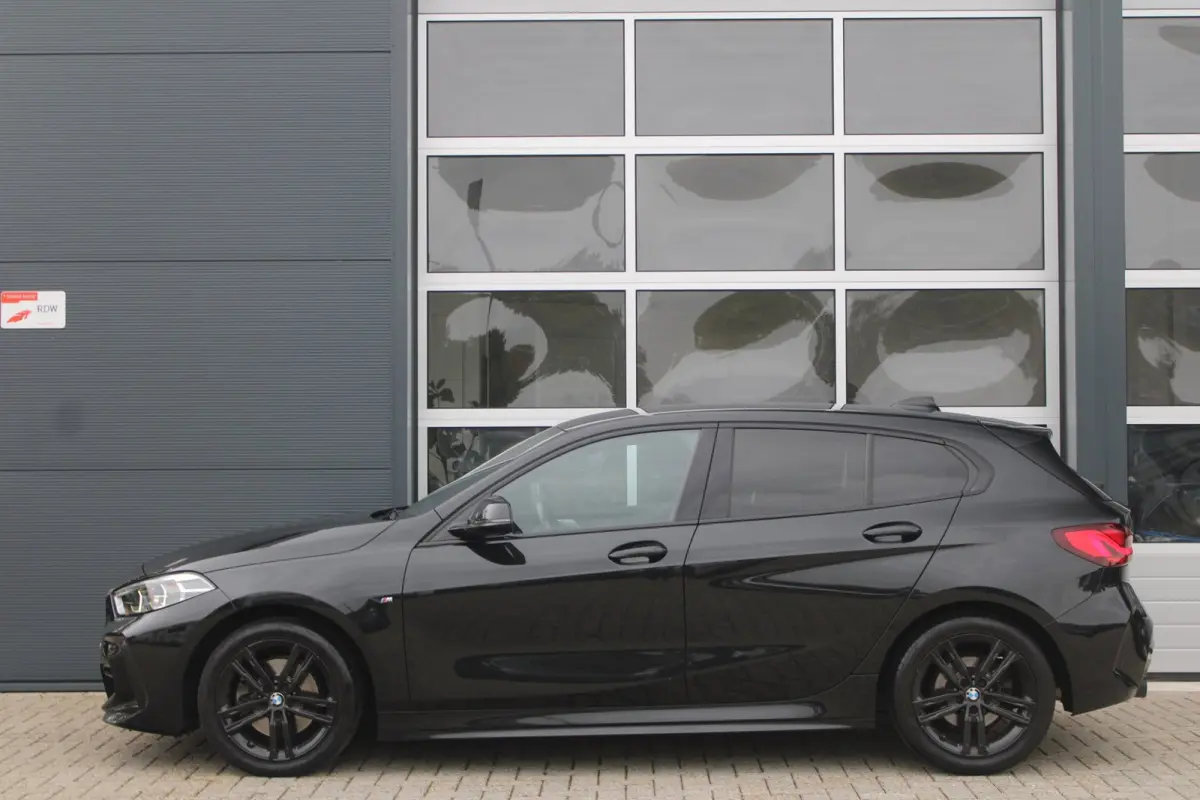 118i M-Sport Shadow Org. NL | Camera | Sfeer | Dealer onderhouden