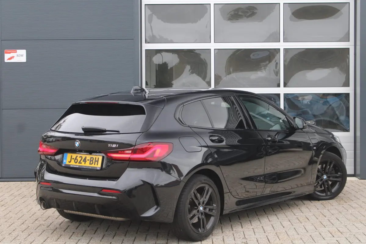 118i M-Sport Shadow Org. NL | Camera | Sfeer | Dealer onderhouden