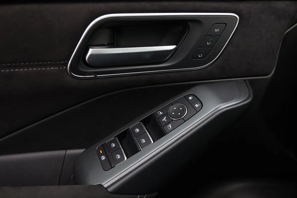 1.3 MHEV Xtronic Tekna Plus Panoramadak Bose Headup