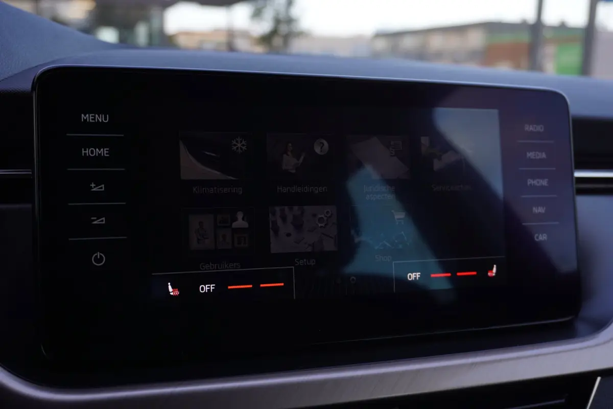 1.0 TSI Business Edition Automaat | Airco | Elek. pakket | Camera | Stuur verwarming | Trekhaak | Inruil mogelijk