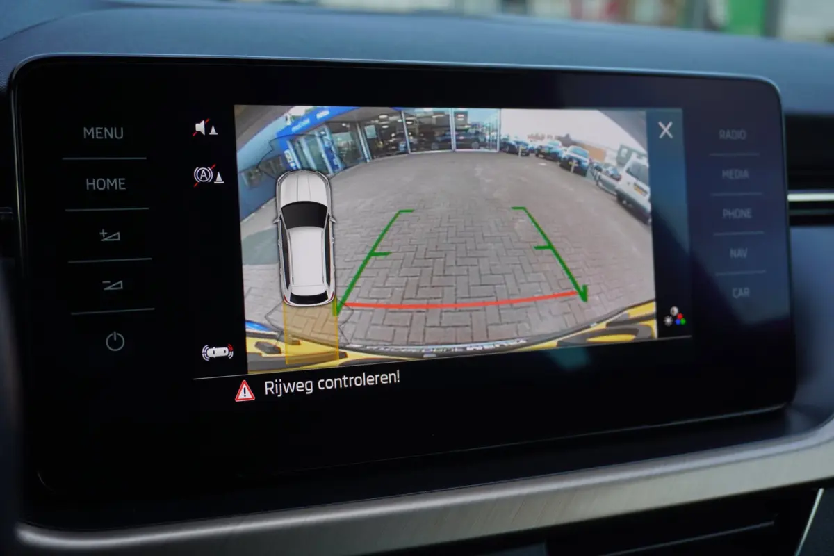 1.0 TSI Business Edition Automaat | Airco | Elek. pakket | Camera | Stuur verwarming | Trekhaak | Inruil mogelijk