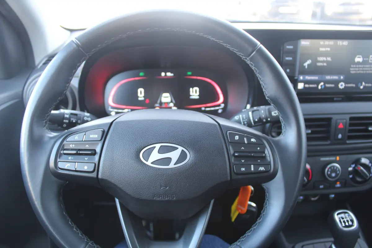 1.0 Comfort Smart l Cruise Control l Lane Assist l Achteruitrijcamera l Airco l DAB l Apple Carplay/ Android Auto