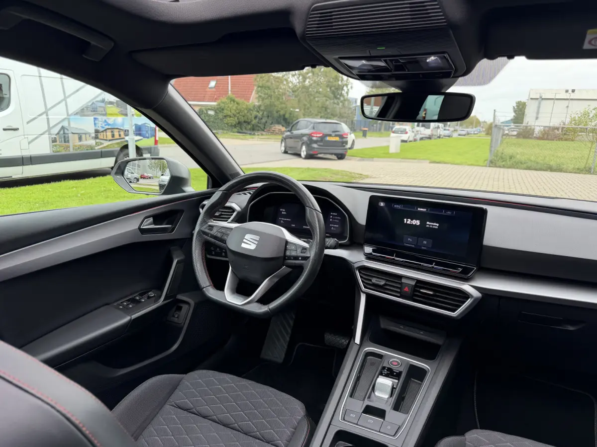 1.4 TSI eHybrid PHEV FR Business Intense PANO | Camera