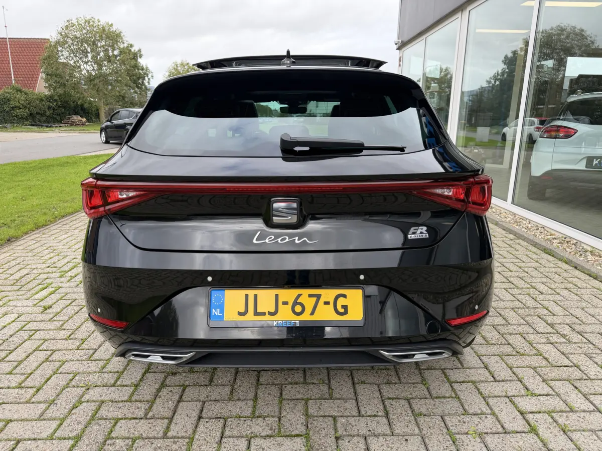 1.4 TSI eHybrid PHEV FR Business Intense PANO | Camera