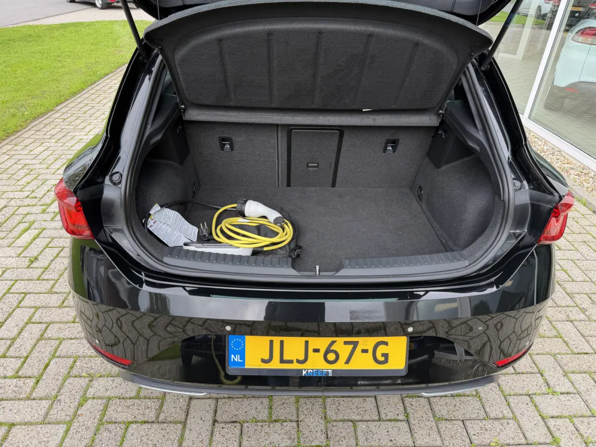 1.4 TSI eHybrid PHEV FR Business Intense PANO | Camera