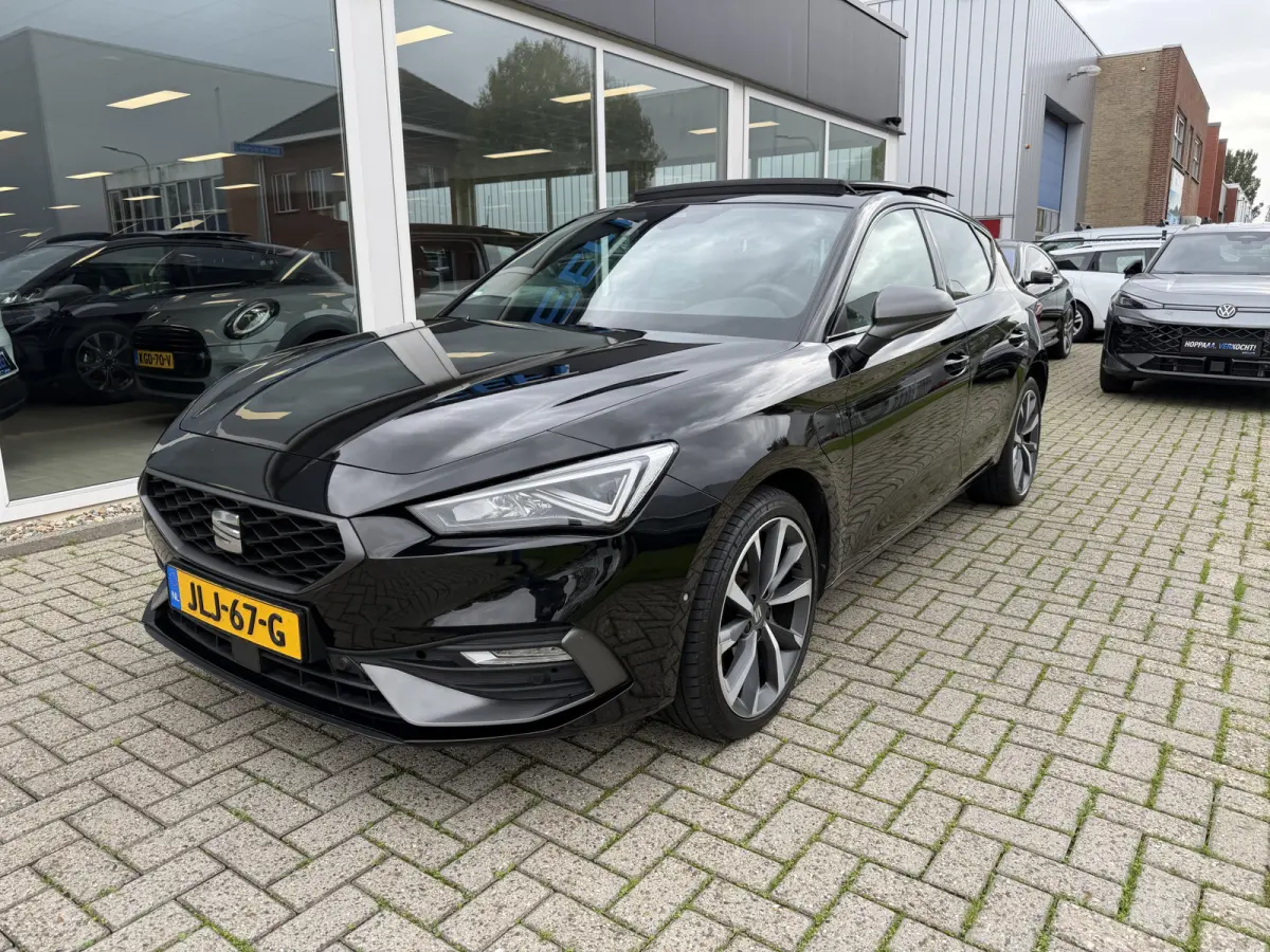 1.4 TSI eHybrid PHEV FR Business Intense PANO | Camera