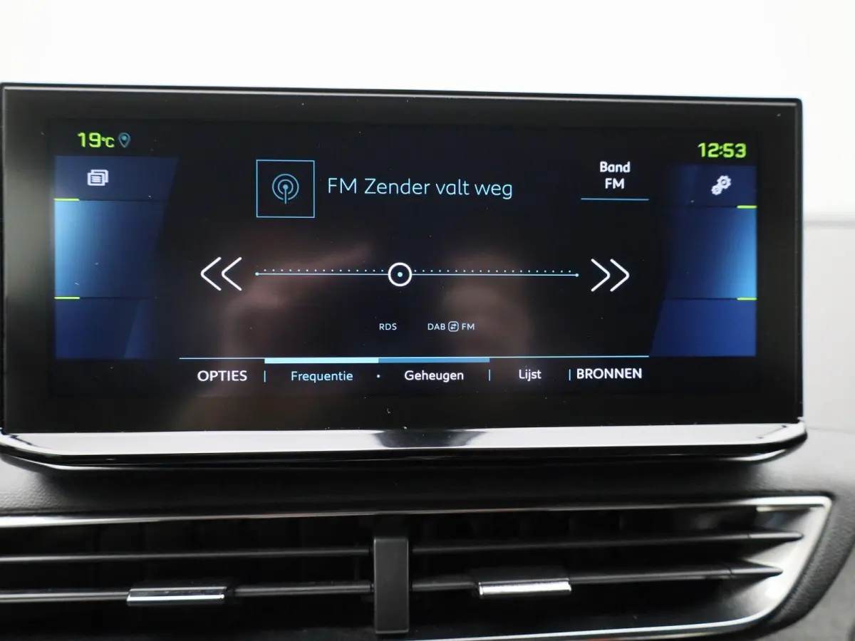Hybrid 225 e-Auto8 Allure | Automaat | Half-Leder | Navigatie | Virtual cockpit | Cruise control | Sfeer verlichting | DAB | Elec achterklep | Stoel verwarming | Climate control | Parkeer se