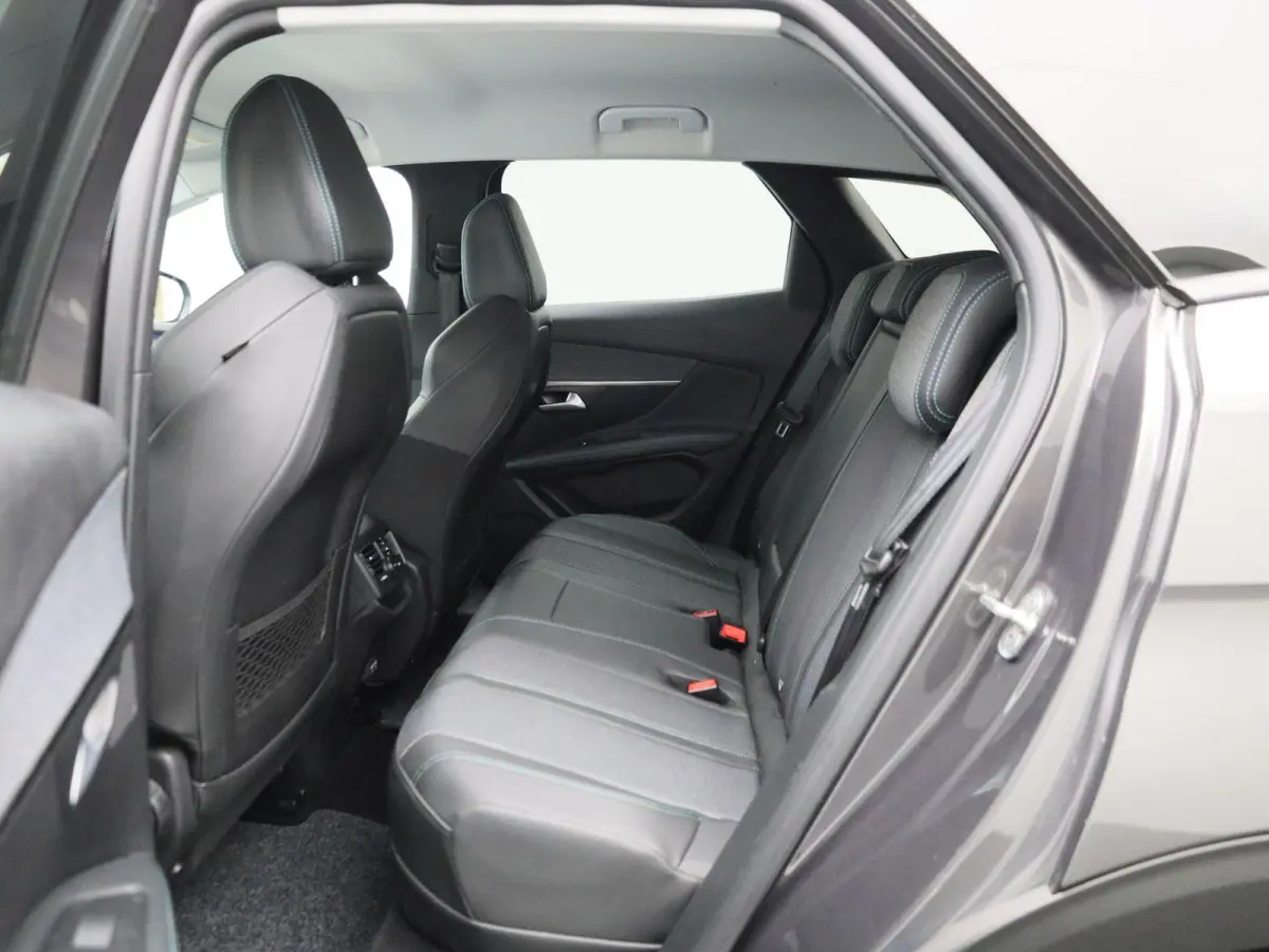 Hybrid 225 e-Auto8 Allure | Automaat | Half-Leder | Navigatie | Virtual cockpit | Cruise control | Sfeer verlichting | DAB | Elec achterklep | Stoel verwarming | Climate control | Parkeer se