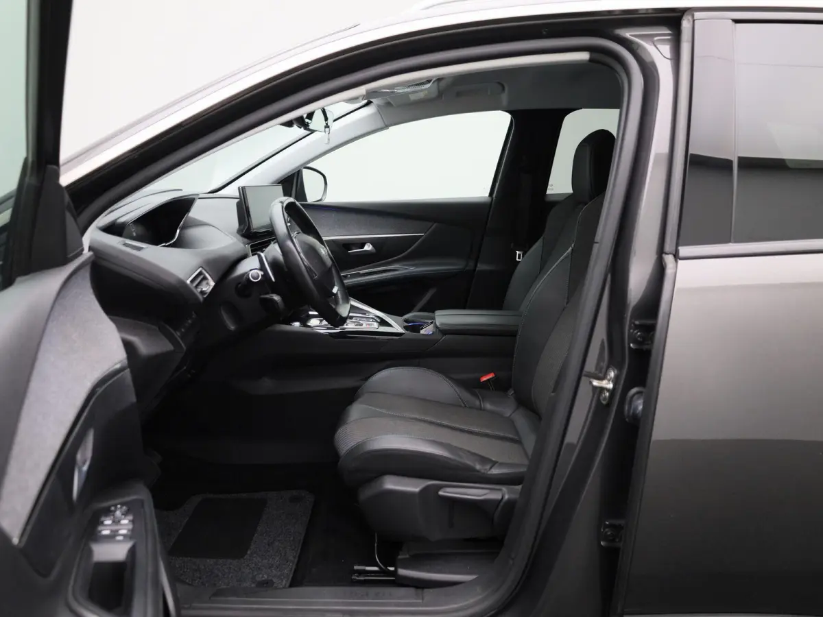 Hybrid 225 e-Auto8 Allure | Automaat | Half-Leder | Navigatie | Virtual cockpit | Cruise control | Sfeer verlichting | DAB | Elec achterklep | Stoel verwarming | Climate control | Parkeer se