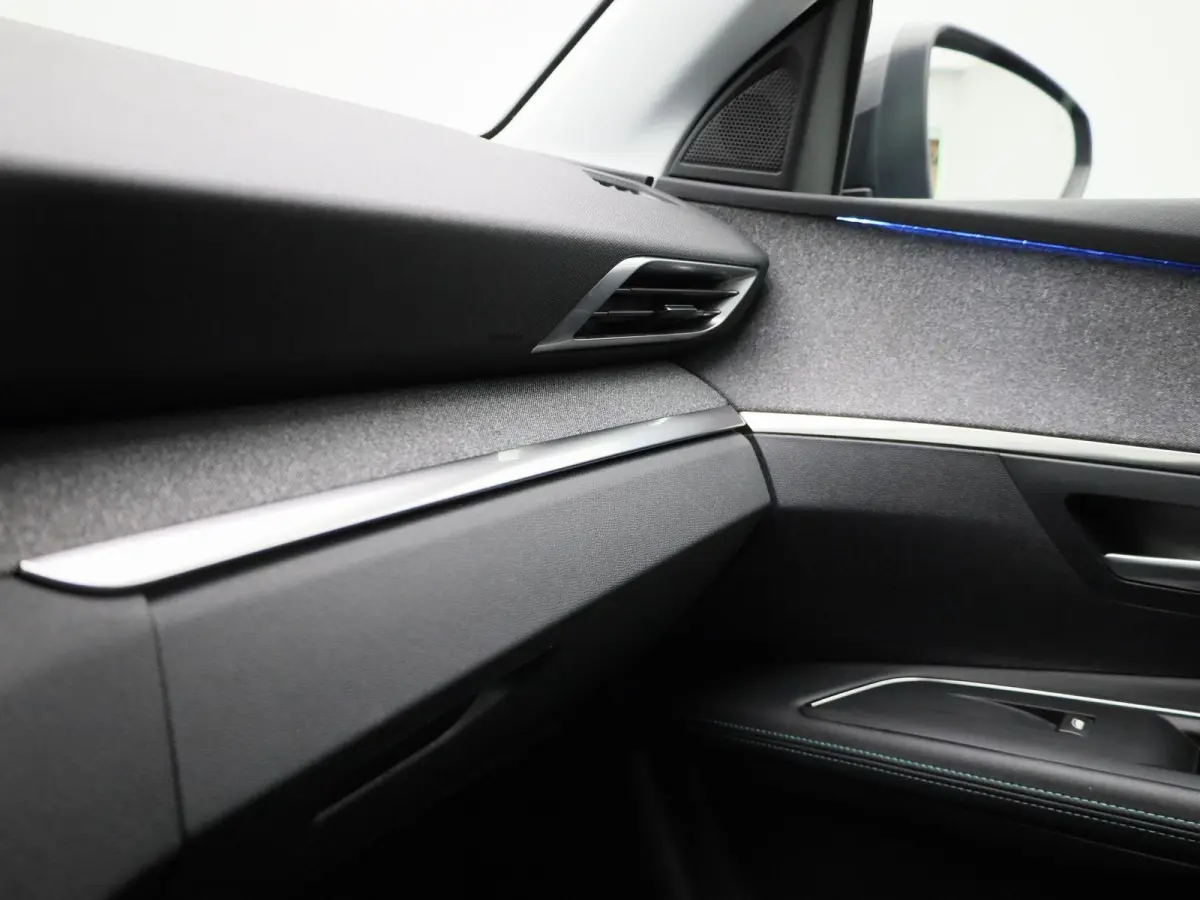 Hybrid 225 e-Auto8 Allure | Automaat | Half-Leder | Navigatie | Virtual cockpit | Cruise control | Sfeer verlichting | DAB | Elec achterklep | Stoel verwarming | Climate control | Parkeer se